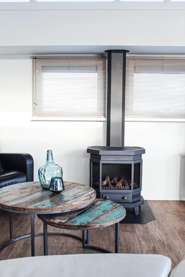 Holiday home Luxe Woonboot Unieke Locatie Friesland Alde Feanen *